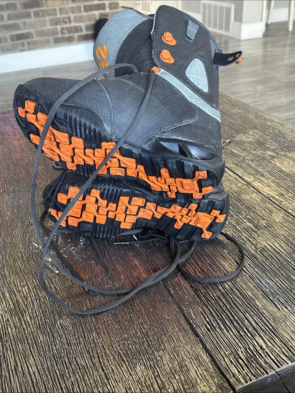 DC Men's Black and Gray Snowboard Boots with Orange Details